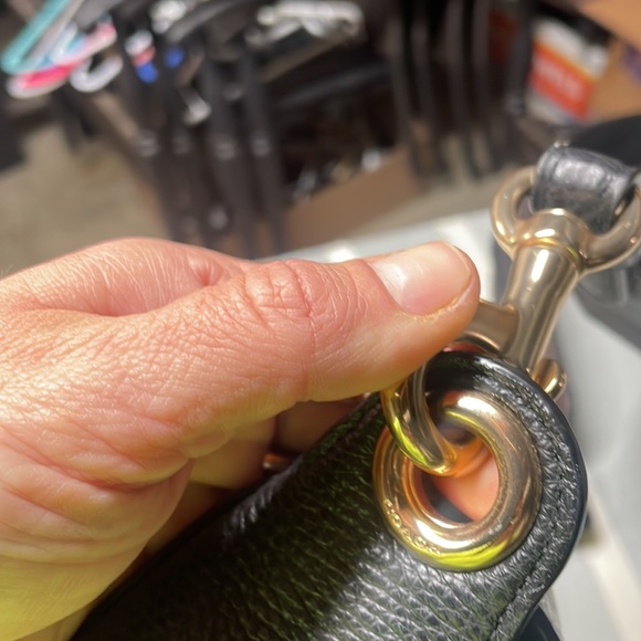 Black leather coach bag. - Picture 4 of 7